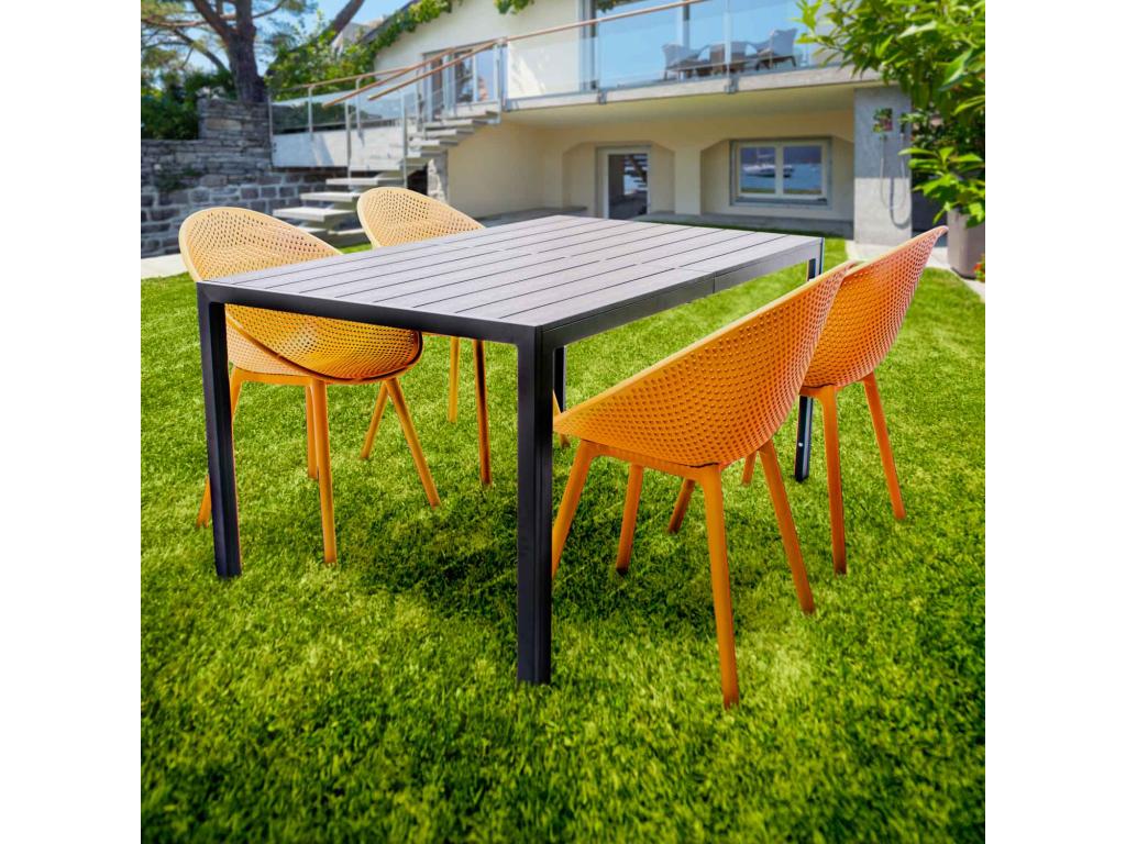 Meublori garden set with table and 4 Meublori chairs